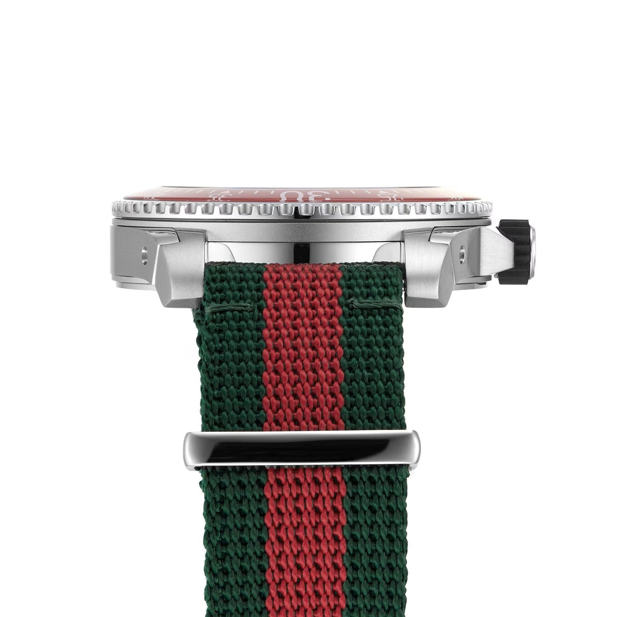 Gucci Dive 40mm Ya136339