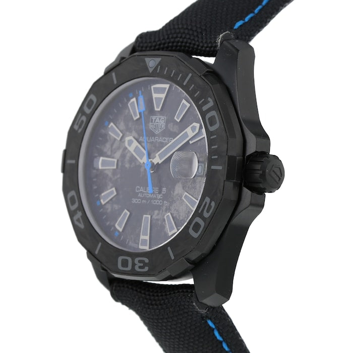 Tag Heuer Aquaracer Calibre 5 Carbon Dial