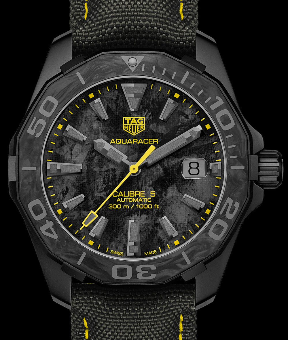 Tag Heuer Aquaracer Carbon Dial